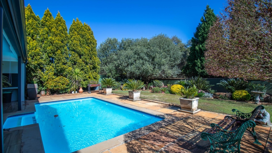 3 Bedroom Property for Sale in The Coves North West